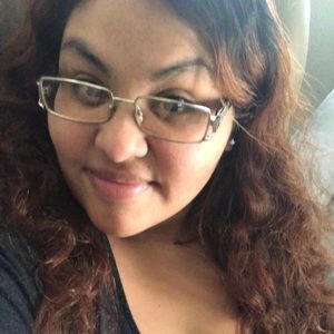 Meet your Posher, Corina